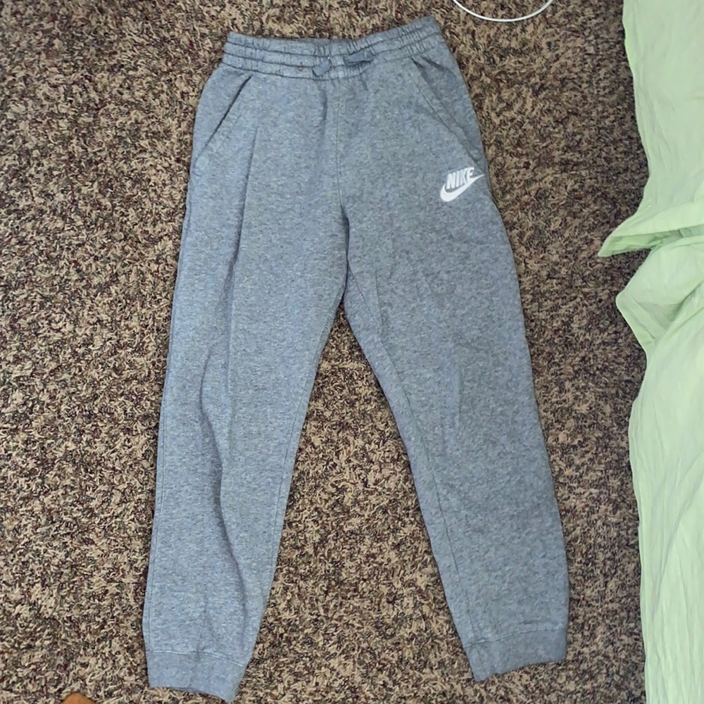 Gray Nike jogger youth size large